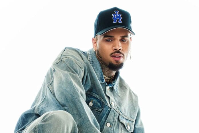 Şarkıcı Chris Brown, Londra'daki kulüp olayı davasında ertelenmiş hapis cezası aldı
